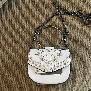 Nasty Gal Stylish‎ cream Handbag with Chain Strap bling. Cross body.